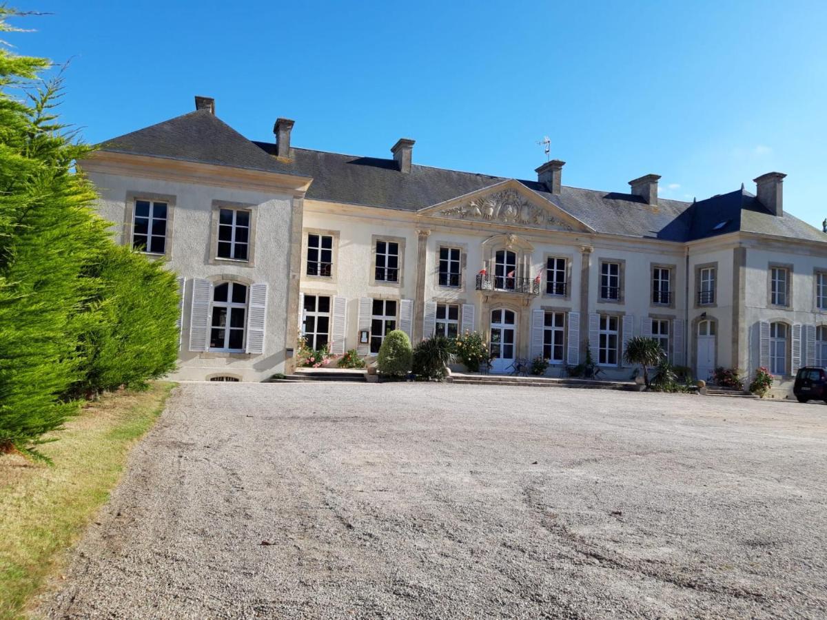 Hotel Du Chateau De 퀴네빌 외부 사진