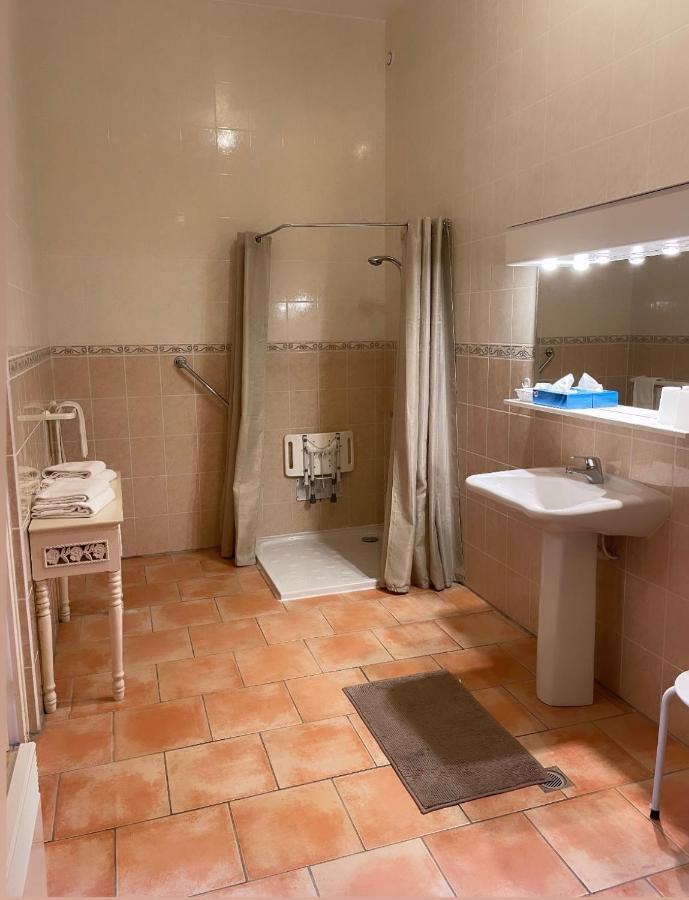 Hotel Du Chateau De 퀴네빌 외부 사진