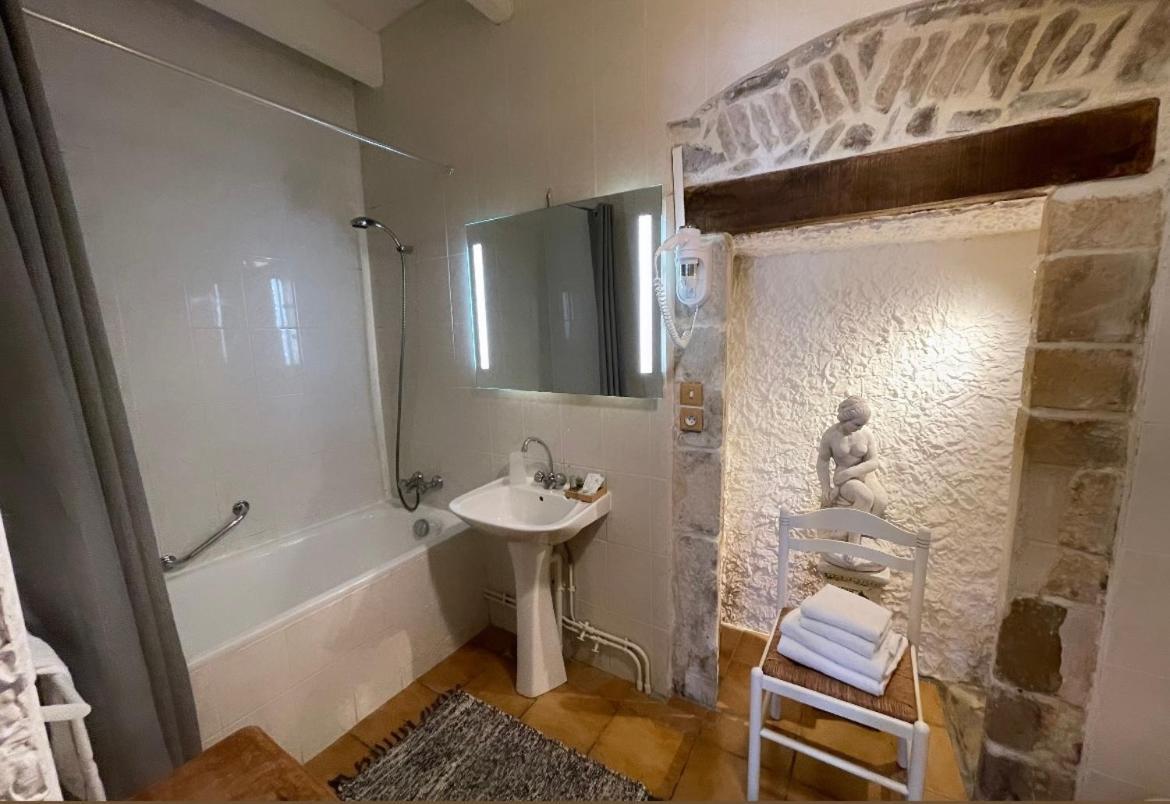 Hotel Du Chateau De 퀴네빌 외부 사진