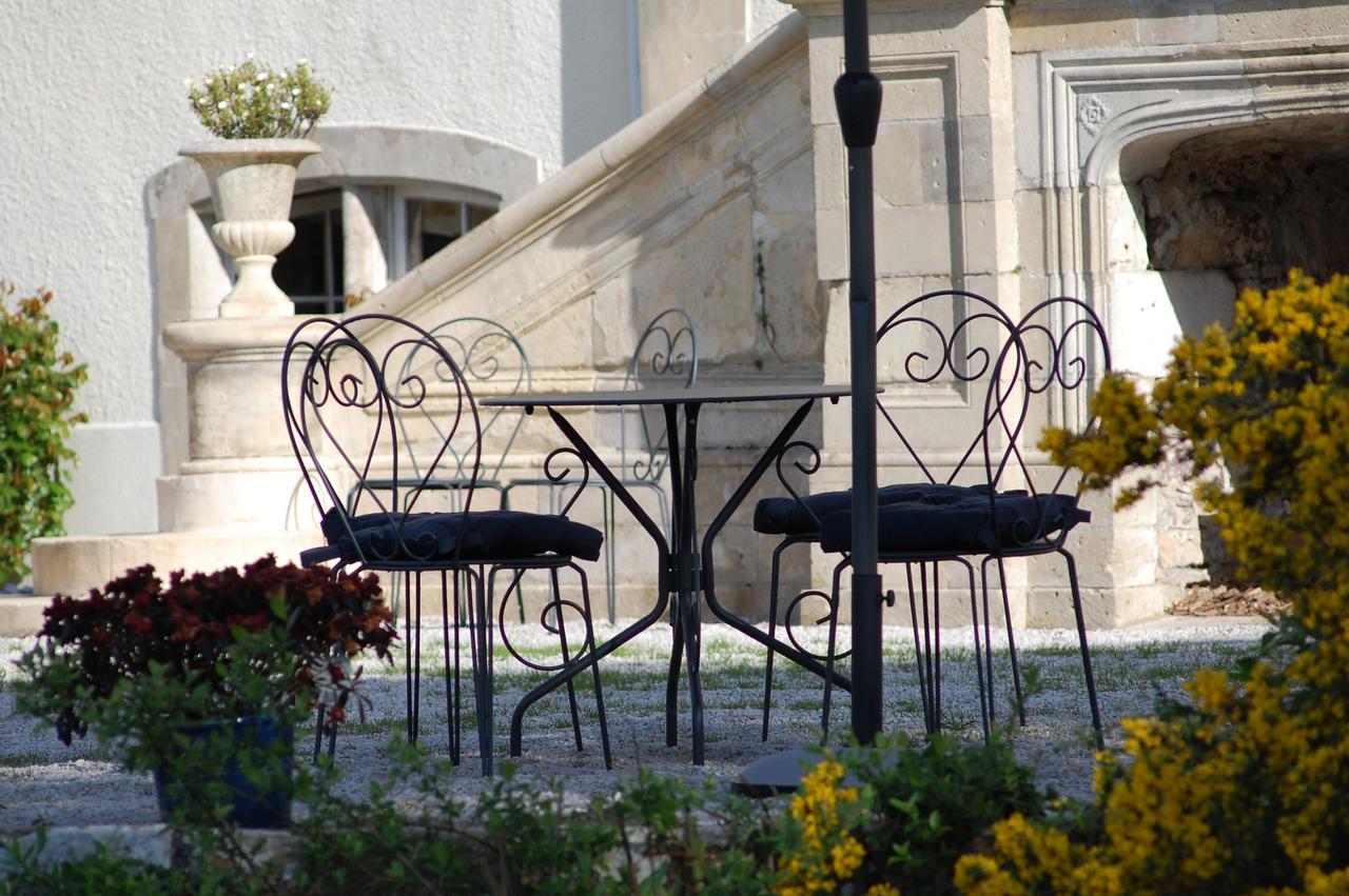 Hotel Du Chateau De 퀴네빌 외부 사진