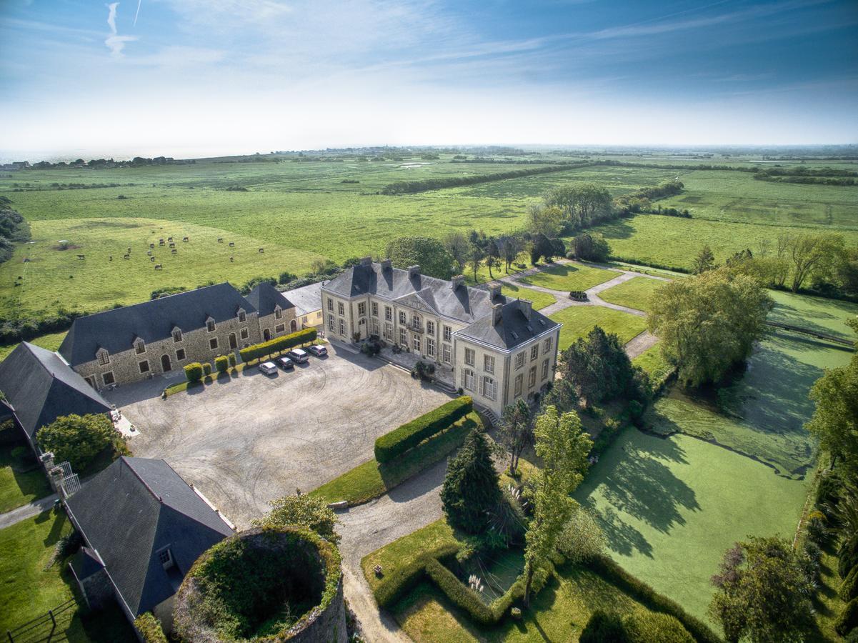 Hotel Du Chateau De 퀴네빌 외부 사진